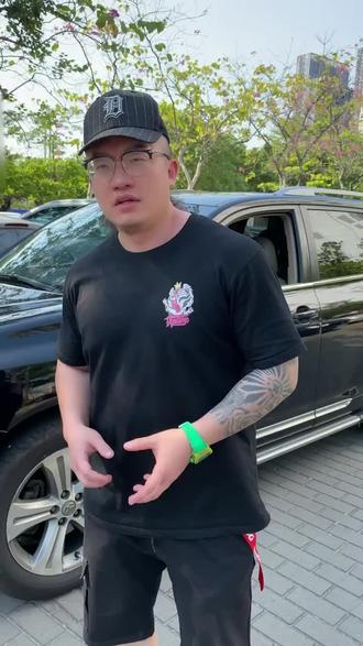 抖音车王争霸赛@小刚学长 00:00/00:00直播 进入全屏 自动播放 倍速